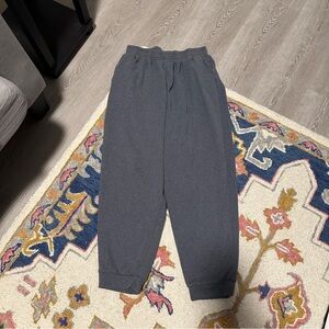 MUST BUNDLE W/ 3 ITEMS